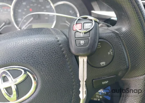 2016 Toyota Corolla Le z USA, uszkodzony, nr VIN 2T1BURHE9GC635574